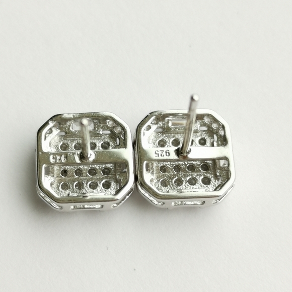 NEW, Art Deco styled earrings in Sterling Silver CZ - Picture 3 of 8